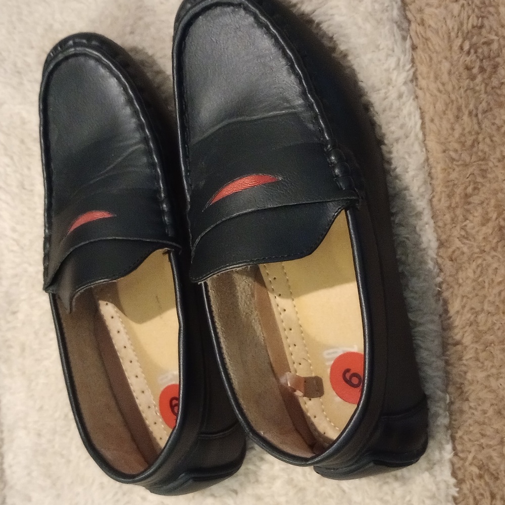 Mario Lopez boy shoes